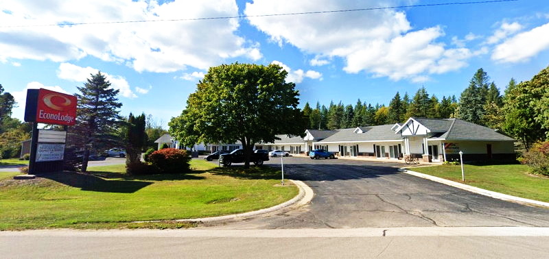 Econo Lodge Lakeshore (Maple Leaf Motel) - Street View